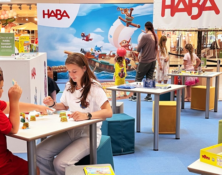 spiel-und-spa-mit-haba-spielwarenhersteller-tourt-bundesweit-durch-einkaufszentren
